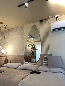 Tayler Kim online show from 03-29-26, 04:29