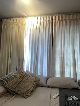 Tayler Kim online show from 03-31-26, 06:41