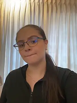 Tayler Kim online show from 04-07-26, 06:52