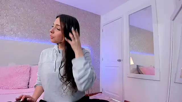 AnniieCooper online show from 03-24-26, 04:01