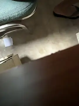 Snapshot of ApexO45 chatting on 10-26-25, 11:05 ApexO45 online show from 10-26-25, 11:05