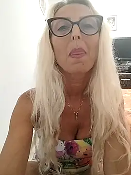 Snapshot of _sexyBLONDE46_ chatting on 06-21-26, 06:54 sexyBLONDE46 online show from 06-21-26, 06:54