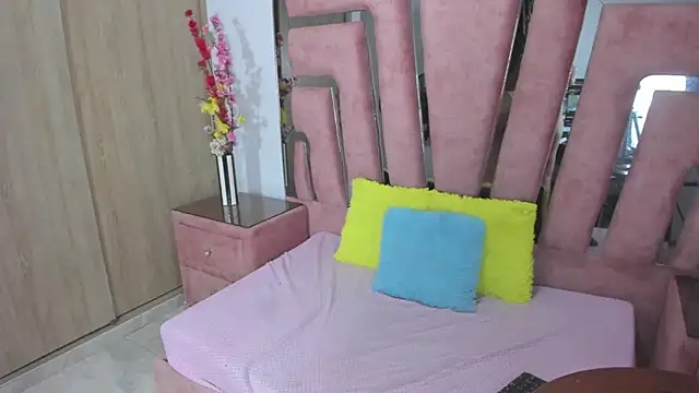 MaraKarly online show from 04-09-26, 06:19