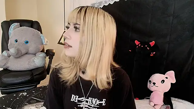 IvyBelle  online show from 04-16-26, 11:22