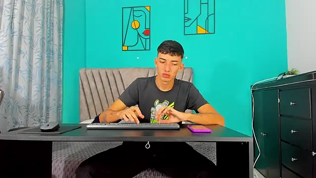 Maikol Ortiz online show from 04-10-26, 12:32