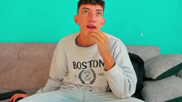 Maikol Ortiz online show from 04-14-26, 12:33