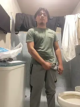 Snapshot of santyhotbi chatting on 11-06-25, 06:31 santyhotbi online show from 11-06-25, 06:31