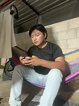 Snapshot of santyhotbi chatting on 02-15-26, 07:38 santyhotbi online show from 02-15-26, 07:38