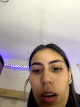 Snapshot of DannaftDavid chatting on 09-30-25, 11:32 DannaftDavid online show from 09-30-25, 11:32