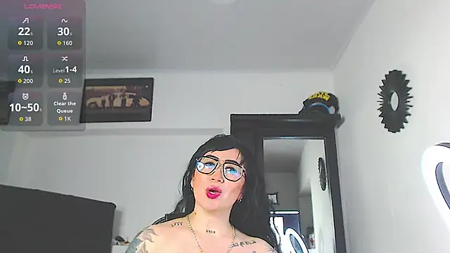 Vicky hotmilf online show from 02-12-26, 11:16