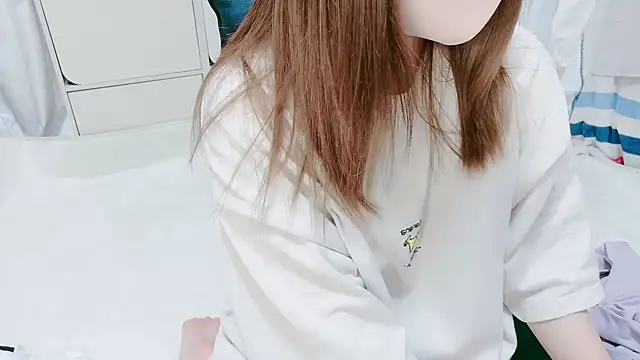 Snapshot of Hanachan_Gcup_ chatting on 10-18-25, 01:34 Hanachan Gcup  online show from 10-18-25, 01:34