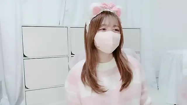 Snapshot of Hanachan_Gcup_ chatting on 10-30-25, 11:22 Hanachan Gcup  online show from 10-30-25, 11:22