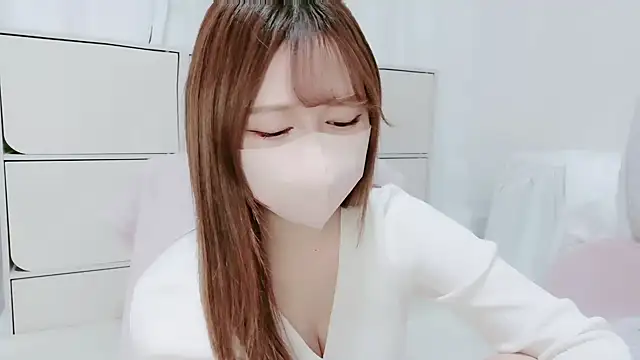 Snapshot of Hanachan_Gcup_ chatting on 11-01-25, 06:37 Hanachan Gcup online show from 11-01-25, 06:37