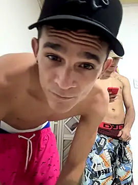 Snapshot of spicyboysvenezuelan chatting on 10-31-25, 05:41 spicyboysvenezuelan online show from 10-31-25, 05:41