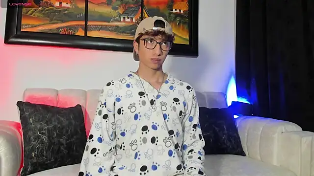 mhatias  online show from 04-18-26, 05:22