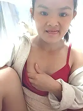 xinhxinhcute online show from 10-25-25, 12:40