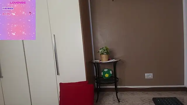 ScarletVerdi online show from 11-22-25, 07:51