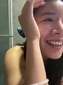 Snapshot of ruyi-13 chatting on 09-21-25, 04:47 ruyi-13 online show from 09-21-25, 04:47