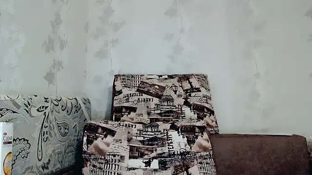 Snapshot of angelllsexy chatting on 09-14-25, 05:45 angelllsexy online show from 09-14-25, 05:45