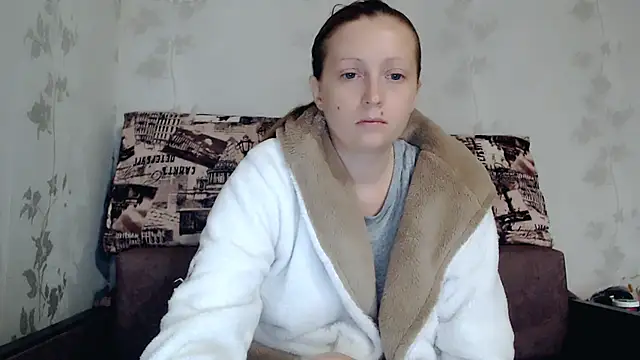 Snapshot of angelllsexy chatting on 10-28-25, 01:25 angelllsexy online show from 10-28-25, 01:25