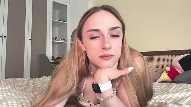 Snapshot of Dana__Whitttte chatting on 07-14-26, 03:55 Dana Whitttte online show from 07-14-26, 03:55