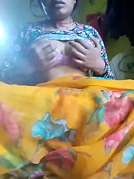 Snapshot of Bebo_Sweety143 chatting on 11-06-25, 08:26 Bebo Sweety143 online show from 11-06-25, 08:26