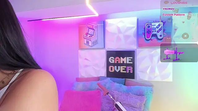 LindaWz  online show from 01-18-26, 05:33