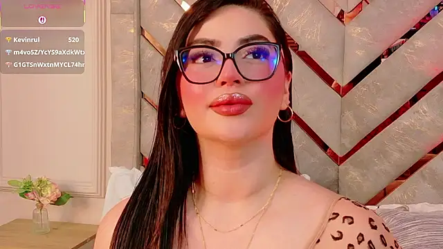 Catalina-Malave online show from 03-18-26, 06:05