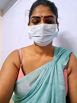 Snapshot of sherlin24 chatting on 09-25-25, 04:32 sherlin24 online show from 09-25-25, 04:32