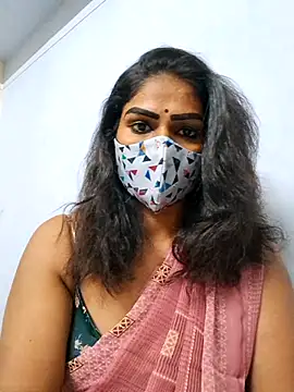 Snapshot of sherlin24 chatting on 10-05-25, 03:54 sherlin24 online show from 10-05-25, 03:54