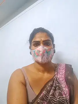 Snapshot of sherlin24 chatting on 10-13-25, 02:06 sherlin24 online show from 10-13-25, 02:06