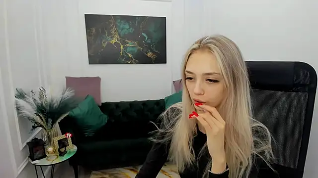 EmilyGraydis online show from 02-19-26, 03:24