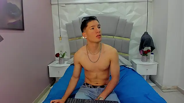 HunterHeat  online show from 09-14-25, 12:04