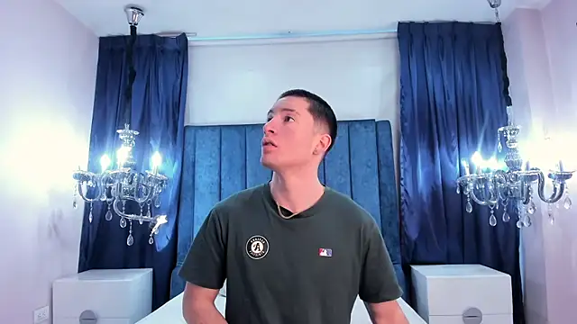 HunterHeat  online show from 11-08-25, 12:16