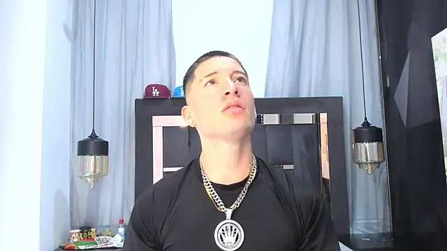 HunterHeat  online show from 04-08-26, 02:50