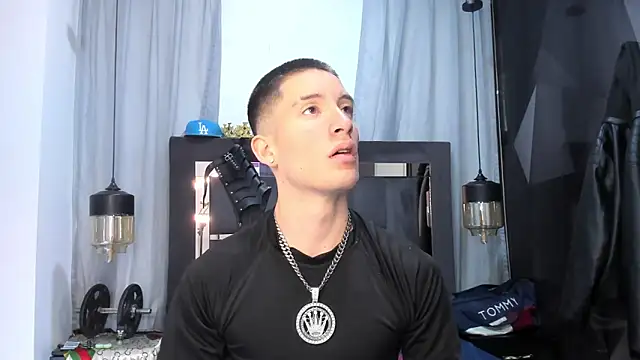 HunterHeat  online show from 04-12-26, 01:27