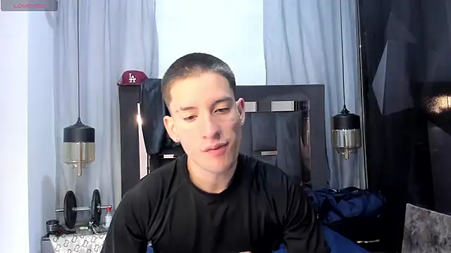 HunterHeat  online show from 04-21-26, 01:17