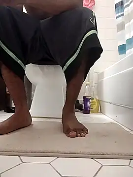 moneybaggtj online show from 10-17-25, 03:25