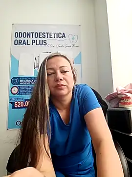 Snapshot of Madisson-04_ chatting on 04-20-26, 03:15 Madisson-04 online show from 04-20-26, 03:15