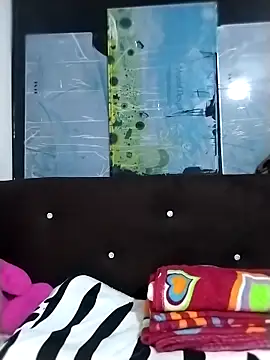 Snapshot of Camila_latina_0 chatting on 09-22-25, 04:03 Camila latina 0 online show from 09-22-25, 04:03