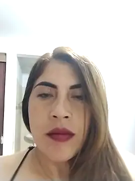 Snapshot of Camila_latina_0 chatting on 10-22-25, 05:08 Camila latina 0 online show from 10-22-25, 05:08