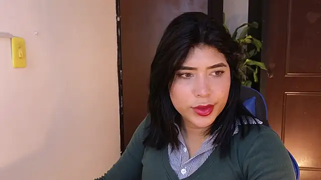 Snapshot of dahiana_marin chatting on 06-16-26, 10:23 dahiana marin online show from 06-16-26, 10:23