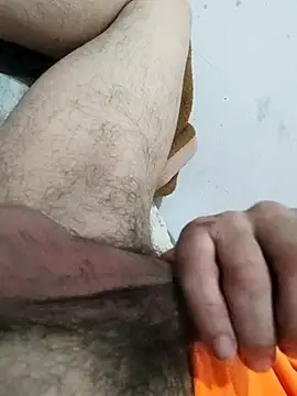 Snapshot of J69sexy chatting on 11-11-25, 05:18 J69sexy online show from 11-11-25, 05:18