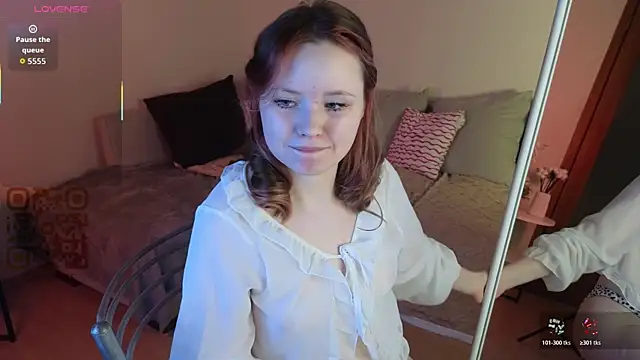 Sweetie Hope online show from 04-18-26, 07:58