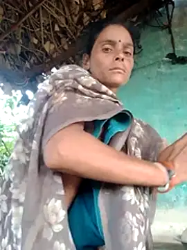 Snapshot of H_seema chatting on 08-06-26, 01:51 H seema online show from 08-06-26, 01:51