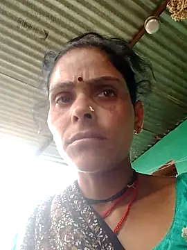 Snapshot of H_seema chatting on 08-08-26, 04:03 H seema online show from 08-08-26, 04:03