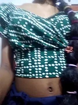 BunnyBloom25 online show from 11-15-25, 06:15