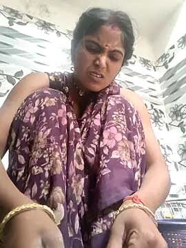 LUCKY cut online show from 02-18-26, 03:24