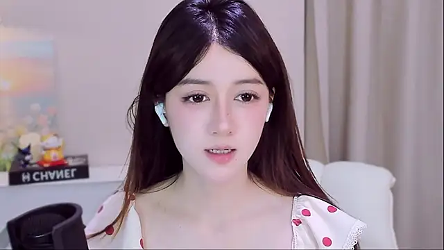 Snapshot of Wow-fairy chatting on 07-05-26, 01:18 Wow-fairy online show from 07-05-26, 01:18