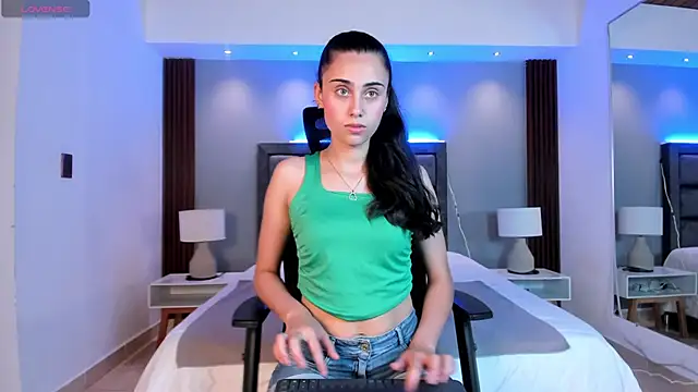 sofiapalacioss online show from 02-02-26, 08:07